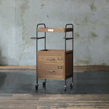 美容室にあるブラウン色2段引き出しウッドワゴン