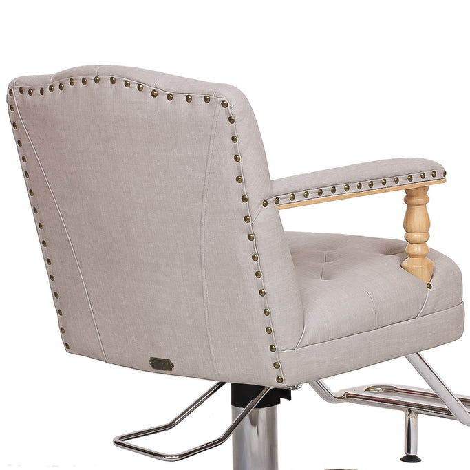 アッシュグレーファブリスの詳細写真 背面からの曲線美