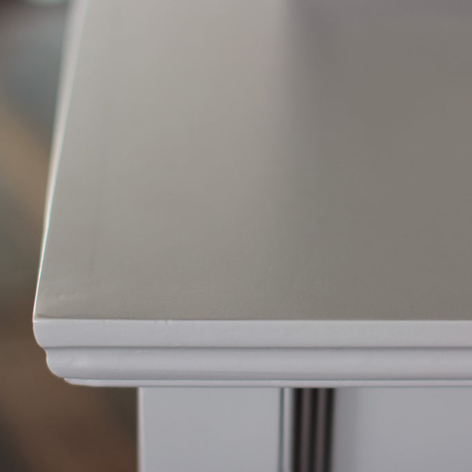 グレーウッドドレッサーの詳細【ブリットメア】