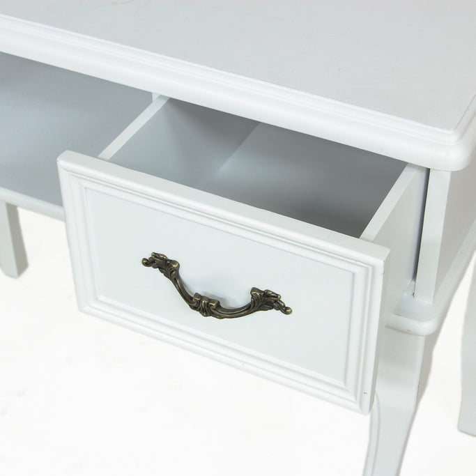 ホワイト色ネコ脚ネイルテーブルの詳細1