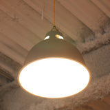 色ペンダントライトの詳細3