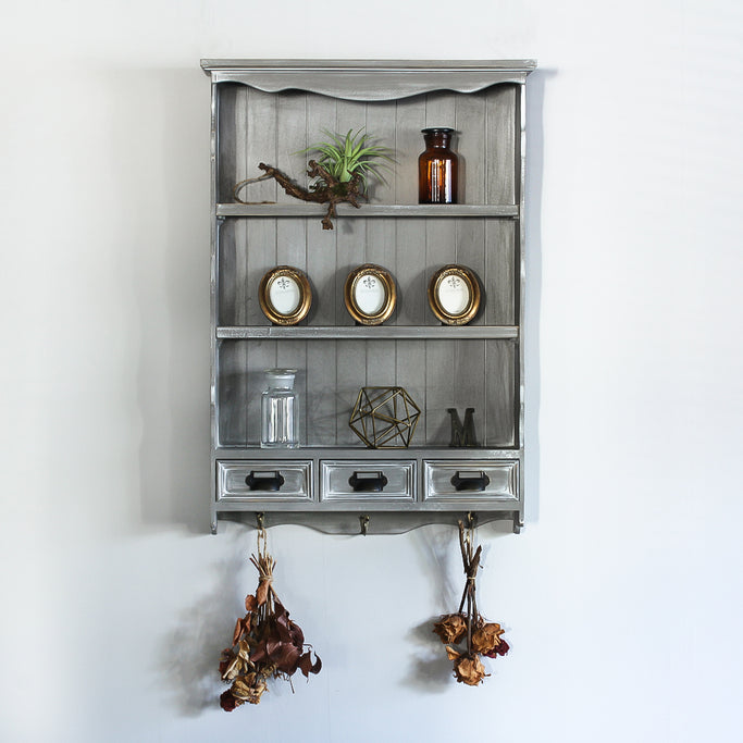 ブルーグレー色壁掛け商品棚【ウォールラック】の使用例7